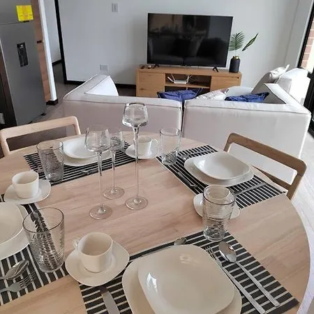 Hermoso Apartamento Nuevo En Zona 10! Guatemala City Exterior photo