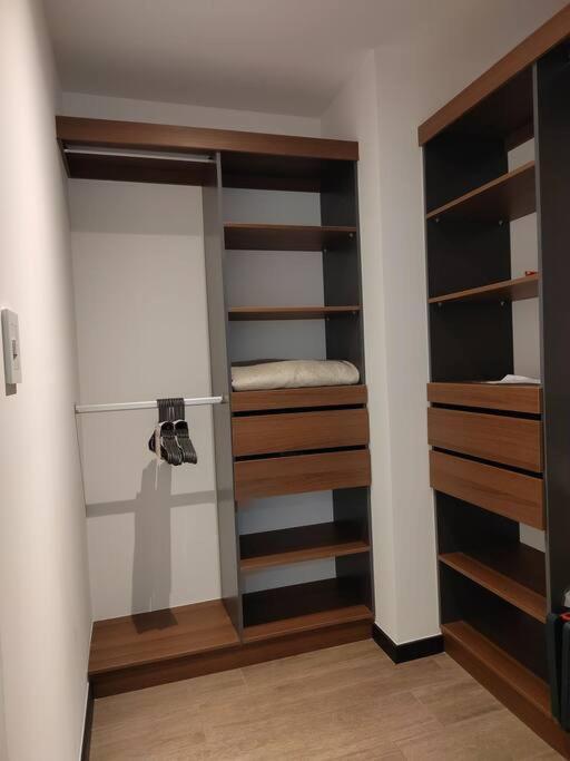 Hermoso Nuevo En Zona 10! Apartment *