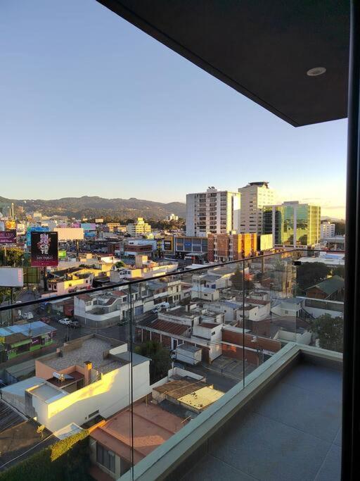 Apartment Hermoso Nuevo En Zona 10! Guatemala City