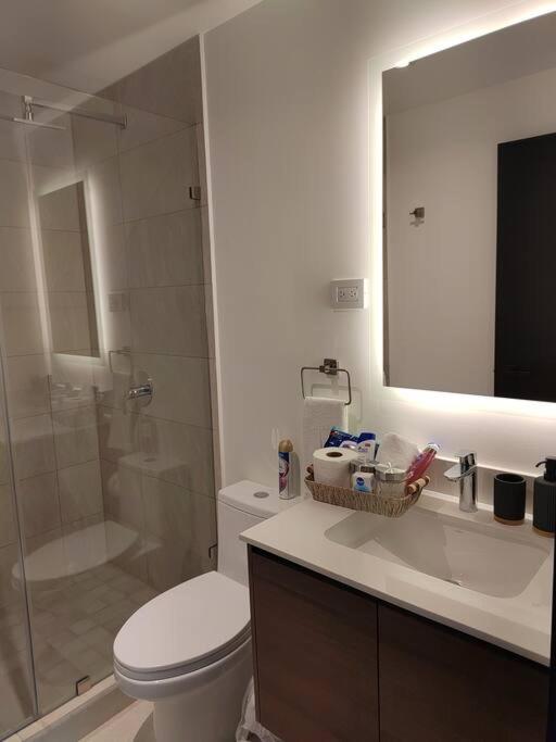 Apartment Hermoso Nuevo En Zona 10! *